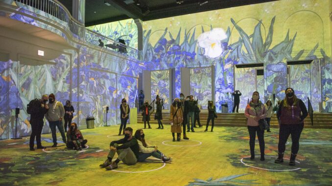 Immersive Van Gogh Chicago 13 - Photo Credit Michael Brosilow.