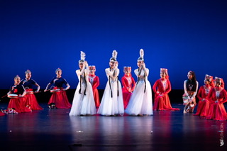 Feng Ye Chinese Dance Ensemble
